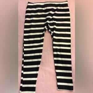 Pony tails black white striped girls leggings size small medium